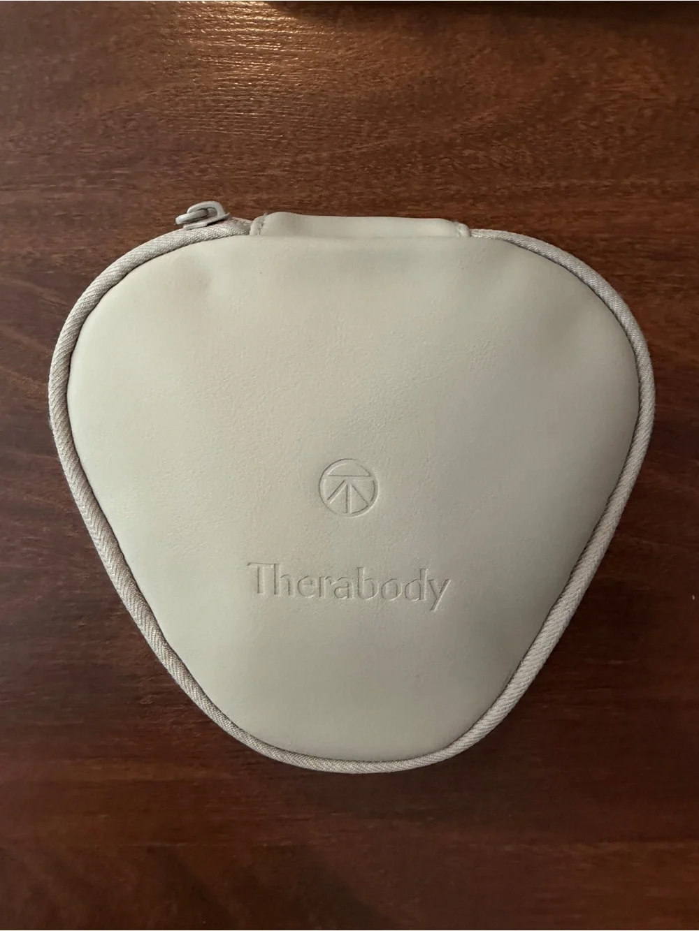 Lot of 6 United Therabody amenity kits